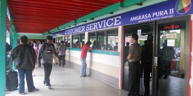 Mulai tanggal 1 Mei 2015 lalu,  maskapai penerbanagan dilarang lagi penjualan tiket di Bandara